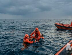 Detik-Detik Mencekam di Gado Bangkong, Ombak Seret Pria 52 Tahun