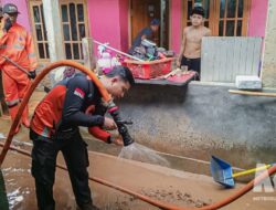 Banjir Terjang Pamuruyan Cibadak, 25 KK Terdampak, BPBD Sukabumi Bergerak Cepat