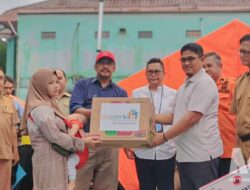 Disperkim Sukabumi Salurkan Bantuan dan Data Rumah Rusak Akibat Pergerakan Tanah Bantargadung