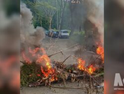 Warga Jampang Blokade Jalan Provinsi, Jalan Hancur dan Truk ODOL Jadi Pemicu Amarah