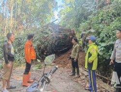 Diterjang Cuaca Ekstrem, Dua Bencana Beruntun Hantam Caringin dalam Satu Malam