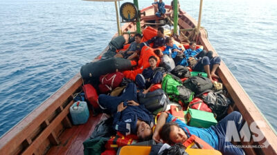 Kapal Tongkang Pengangkut 10.000 Ton Batu Bara Karam di Perairan Sukabumi, Diduga Lambung Bocor
