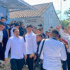 Menteri IMIPAS Agus Andrianto Tinjau Bedah Rumah di Warungkiara, Pastikan Bantuan Tepat Sasaran
