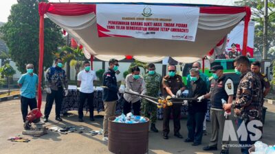 Kejari Sukabumi Musnahkan Barang Bukti 116 Perkara, 4,09 Kg Ganja hingga 161 Ribu Butir Obat Terlarang Dimusnahkan