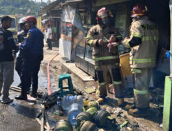 Heroik! Pemilik Warung Kelontong di Parungkuda Terobos Kobaran Api Demi Selamatkan Anak