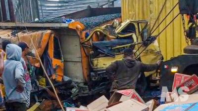 Empat Kendaraan Ringsek di Jembatan Sekarwangi Cibadak, Diduga Akibat Rem Blong