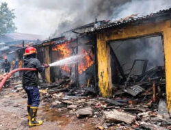 10 Ruko di Pasar Surade Sukabumi Terbakar, Kerugian Ditaksir Rp1 Miliar