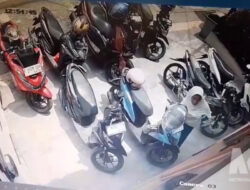 Terekam CCTV! Tas Pengunjung Resto Ramen di Cibadak Sukabumi Raib Saat Ditinggal di Motor